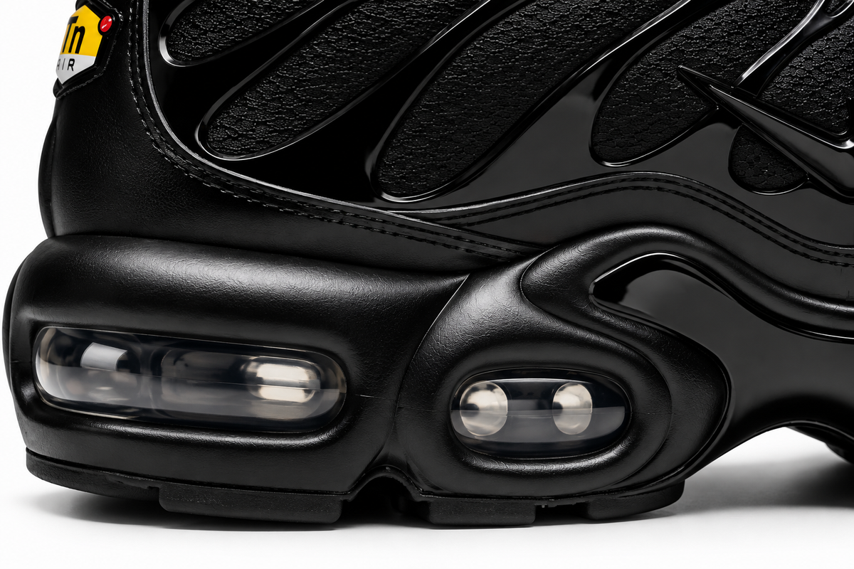 Nike Air Max Plus (TN) Triple Black