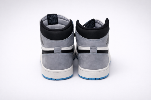 Air Jordan 1 Retro High OG University Blue