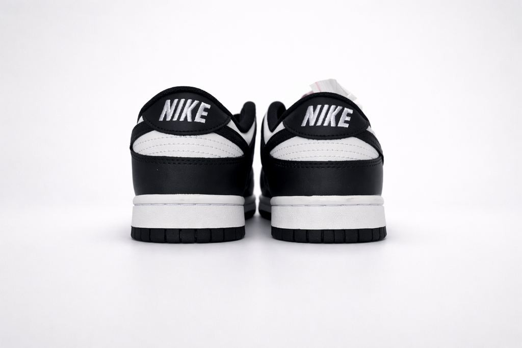 NIKE DUNKS