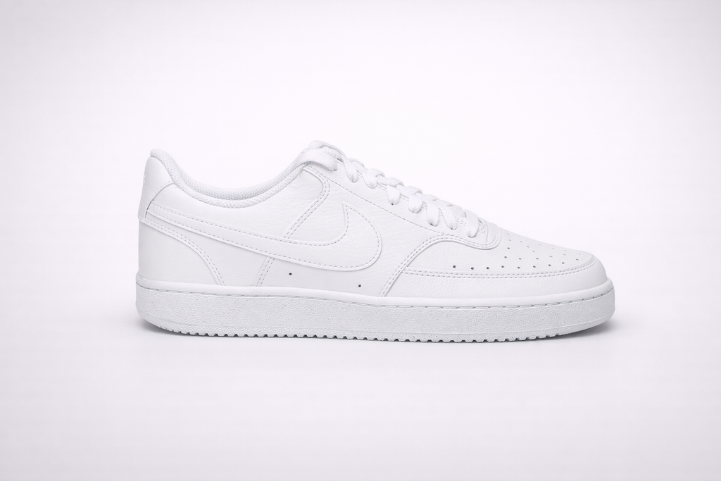 NIKE COURTS